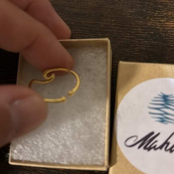 NWT Wave ring from Maui. Adjustable - Picture 3 of 3